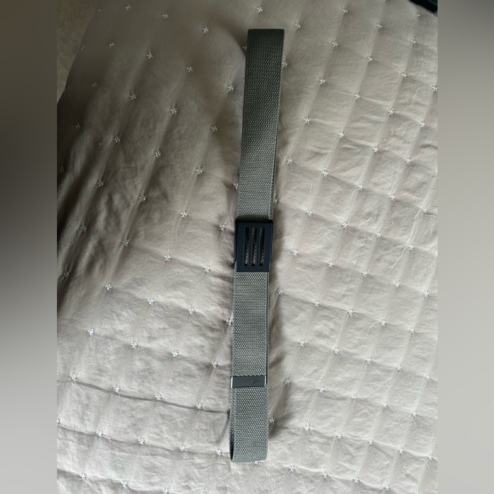 Nike men’s adjustable belt